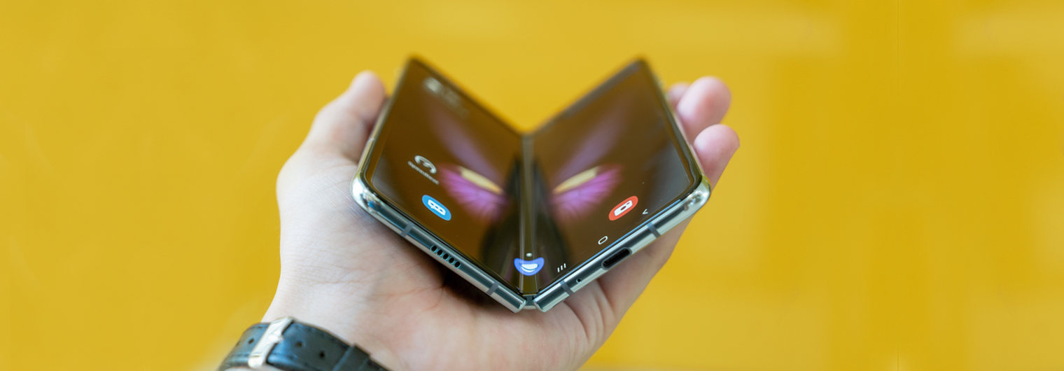 foldable smartphone